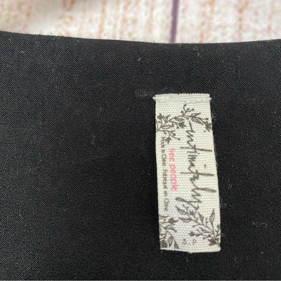 Free People Womens Black Velvet Robe size Small - Picture 8 of 12